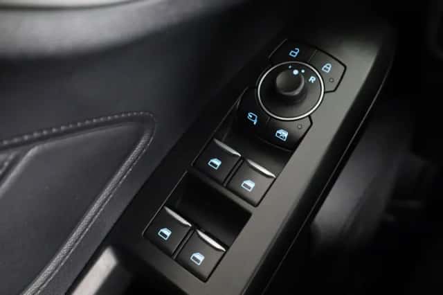 Ford Focus (2022) thumbnail 15