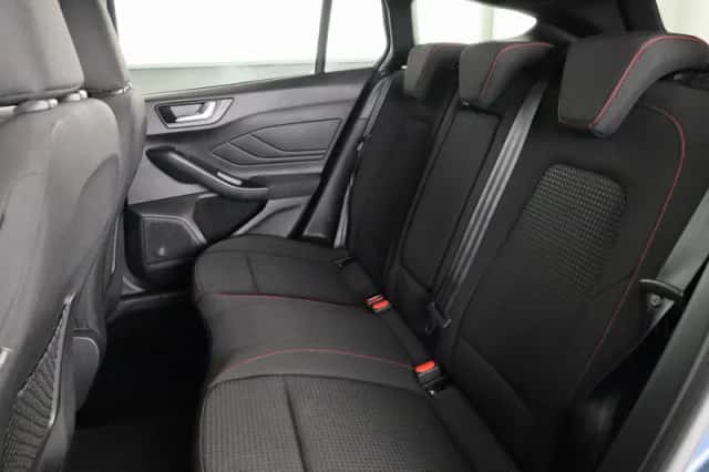 Ford Focus (2022) thumbnail 22