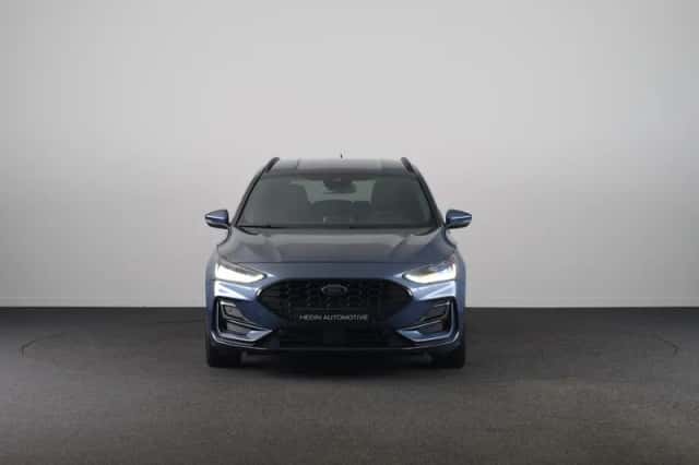 Ford Focus (2022) thumbnail 9