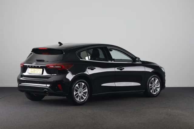 Ford Focus (2024) thumbnail 2