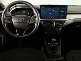 Ford Focus (2024) thumbnail 3