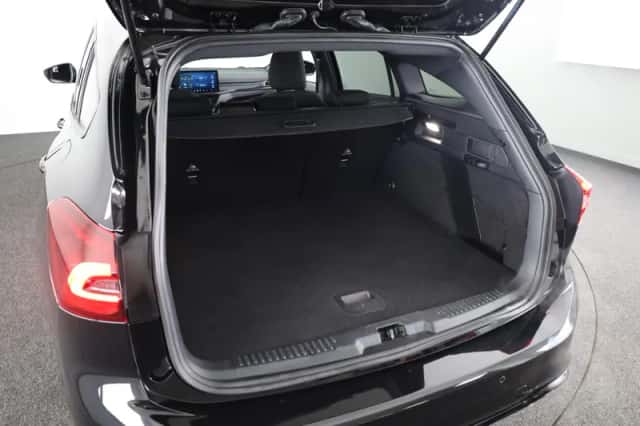 Ford Focus (2024) thumbnail 5