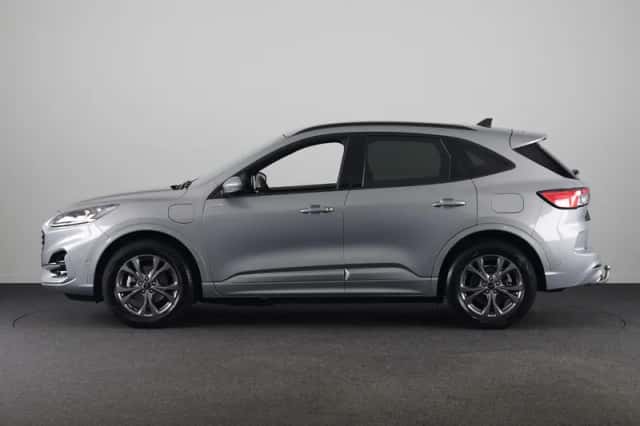 Ford Kuga (2022) thumbnail 2