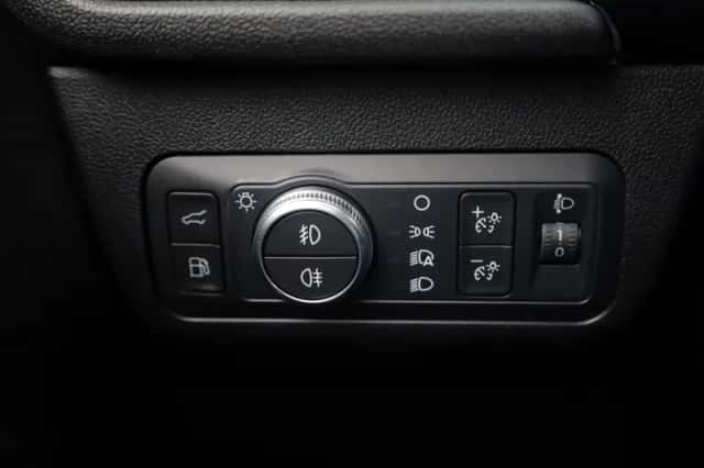 Ford Kuga (2022) thumbnail 14