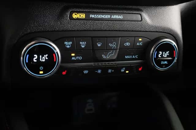 Ford Kuga (2022) thumbnail 18
