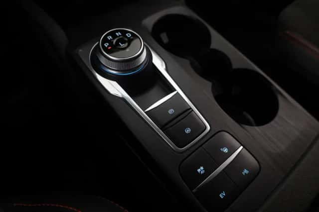 Ford Kuga (2022) thumbnail 19
