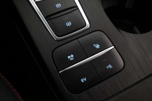 Ford Kuga (2022) thumbnail 20