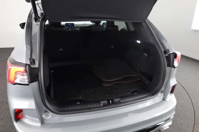 Ford Kuga (2022) thumbnail 25
