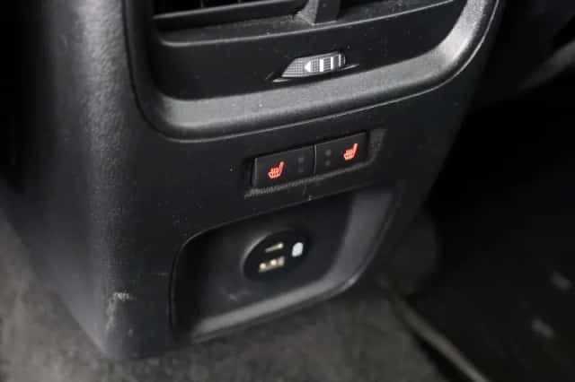 Ford Kuga (2022) thumbnail 26