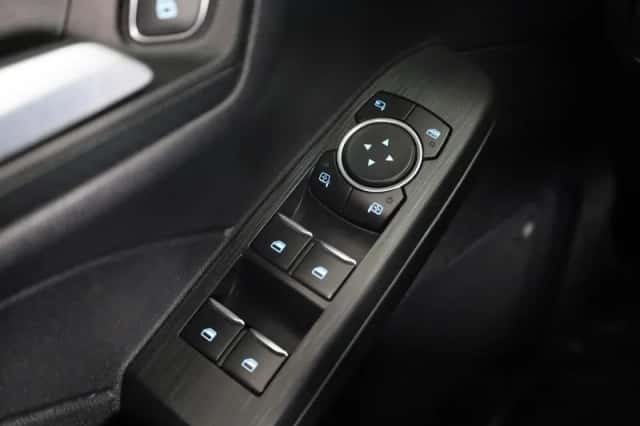 Ford Kuga (2022) thumbnail 30