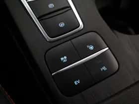Ford Kuga (2022) thumbnail 32