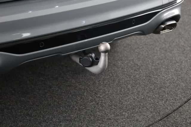 Ford Kuga (2022) thumbnail 5