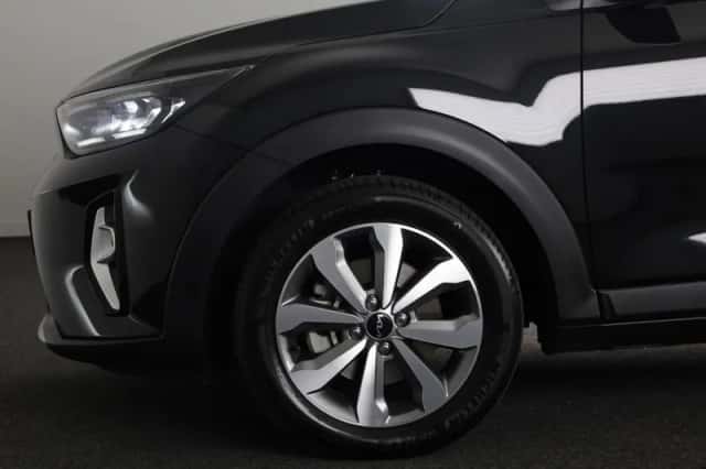 Kia Stonic (2025) thumbnail 5