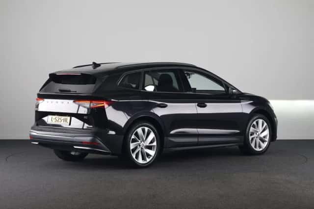 Škoda Enyaq (2021) thumbnail 2