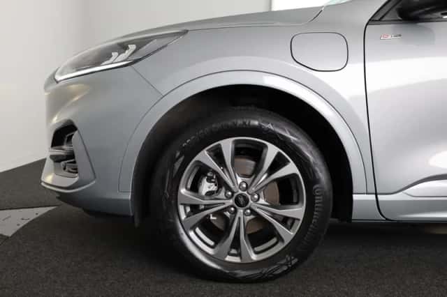 Ford Kuga (2023) thumbnail 29