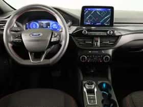 Ford Kuga (2023) thumbnail 3