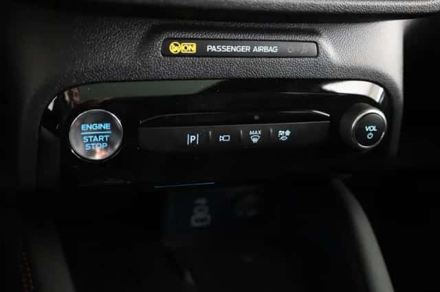 Ford Kuga (2024) thumbnail 17