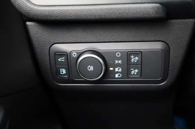 Ford Kuga (2024) thumbnail 29