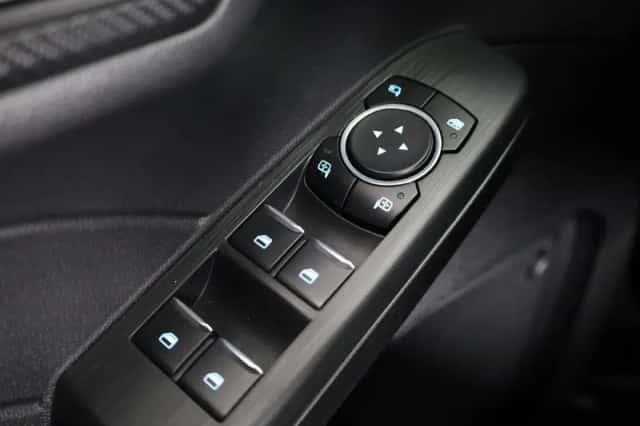 Ford Kuga (2024) thumbnail 30