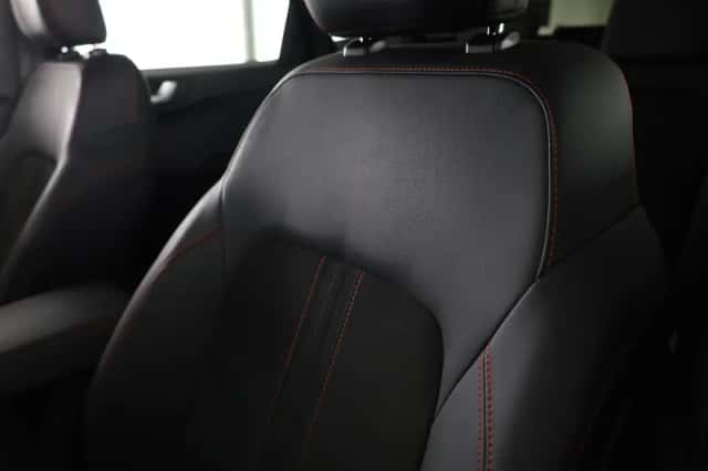 Ford Kuga (2024) thumbnail 31