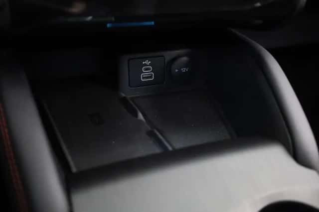 Ford Kuga (2024) thumbnail 34
