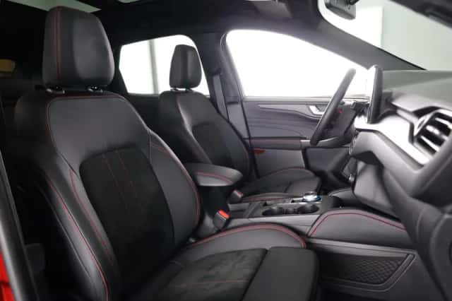 Ford Kuga (2024) thumbnail 37