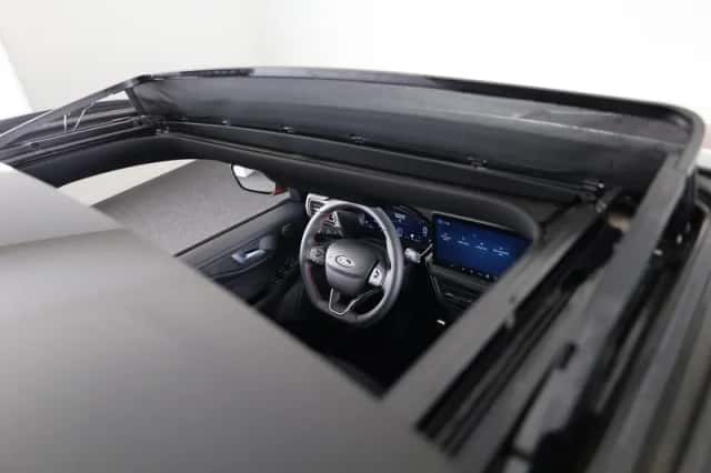 Ford Kuga (2024) thumbnail 6