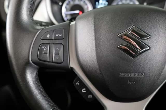 Suzuki Vitara (2019) thumbnail 11