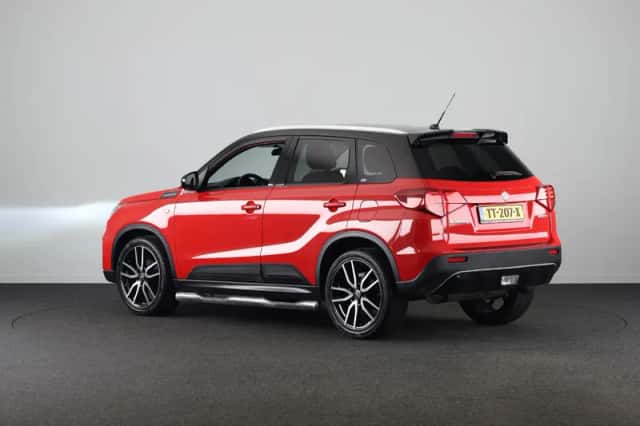 Suzuki Vitara (2019) thumbnail 3
