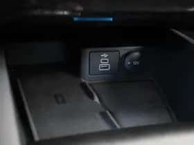 Ford Kuga (2024) thumbnail 33