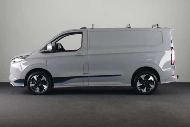 Ford Transit Custom (2024) thumbnail 8