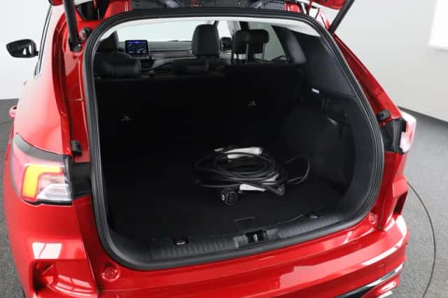 Ford Kuga (2021) thumbnail 6