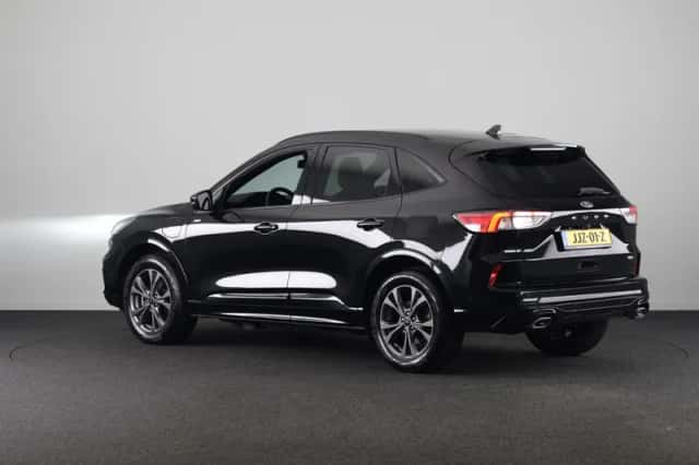 Ford Kuga (2023) thumbnail 3