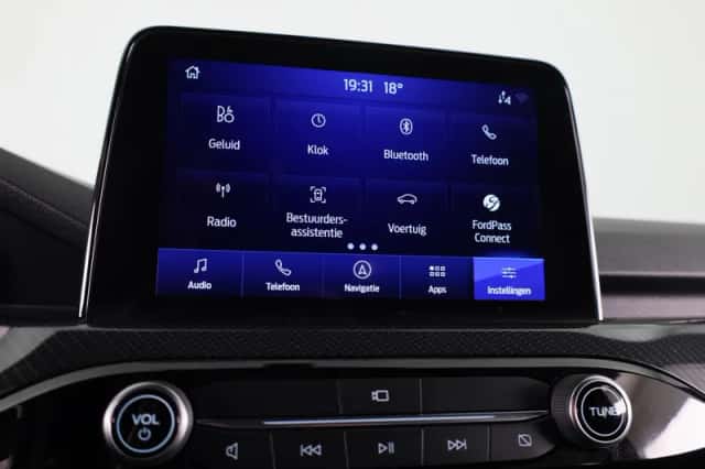 Ford Kuga (2023) thumbnail 21