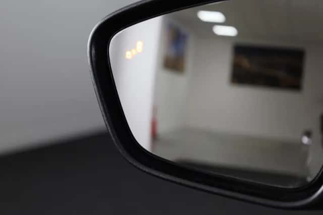 Ford Kuga (2023) thumbnail 25