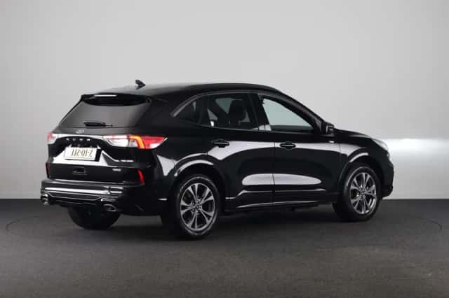 Ford Kuga (2023) thumbnail 6