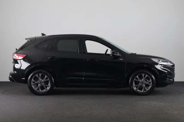 Ford Kuga (2023) thumbnail 7