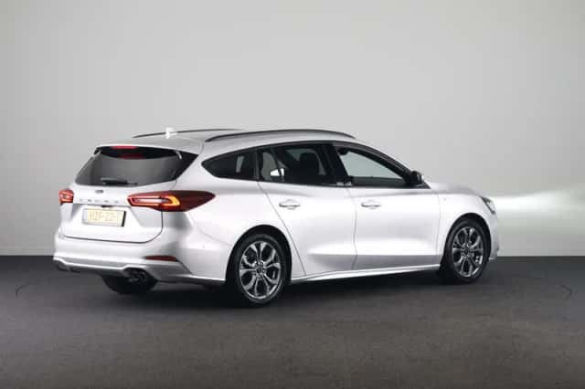 Ford Focus (2025) thumbnail 2