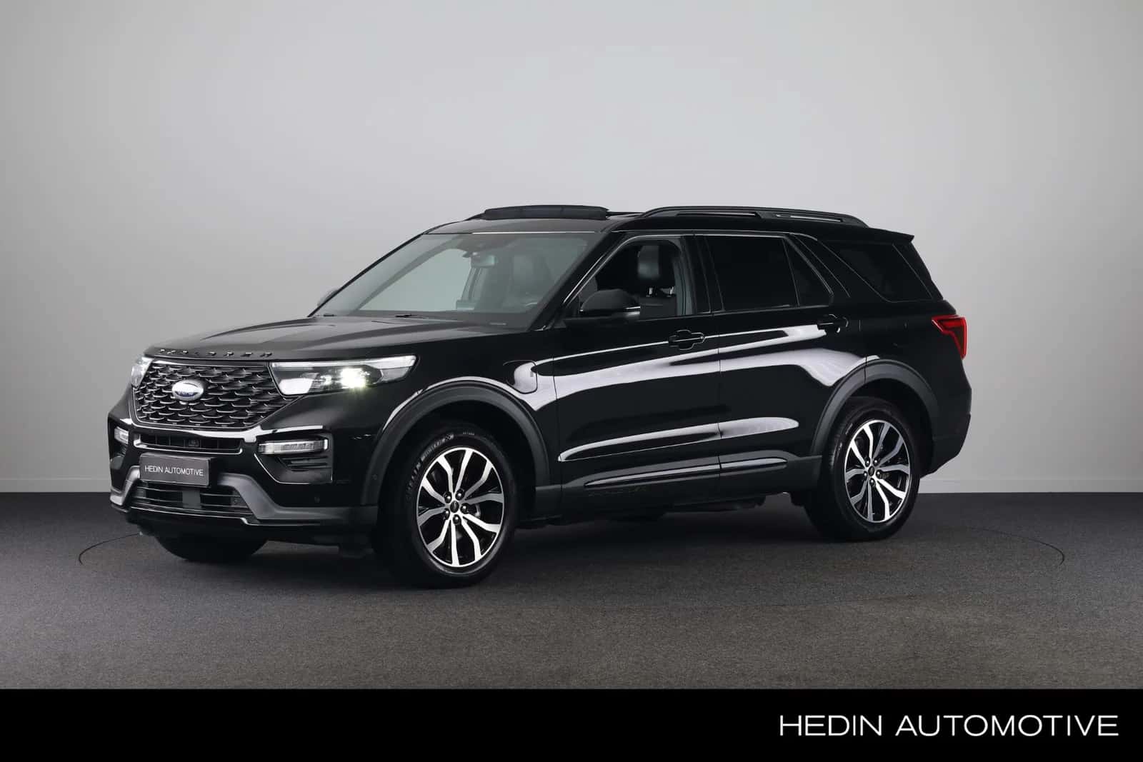 Ford Explorer (2024) — foto 1
