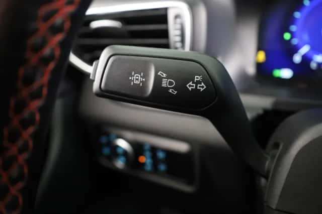 Ford Explorer (2024) thumbnail 35