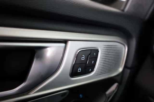 Ford Explorer (2024) thumbnail 36