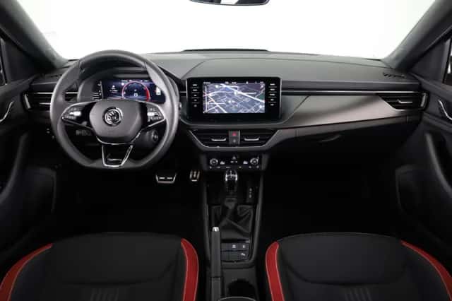 Škoda Kamiq (2023) thumbnail 3