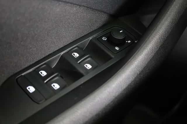 Škoda Kamiq (2023) thumbnail 30