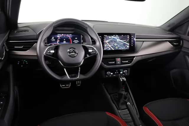 Škoda Kamiq (2023) thumbnail 10