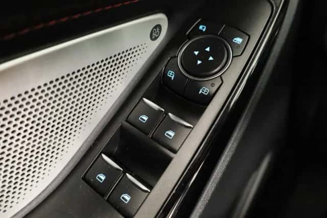Ford Explorer (2023) thumbnail 20