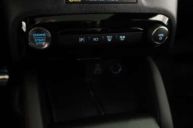 Ford Kuga (2025) thumbnail 16
