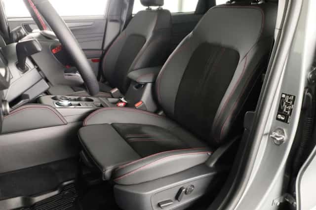 Ford Kuga (2025) thumbnail 17