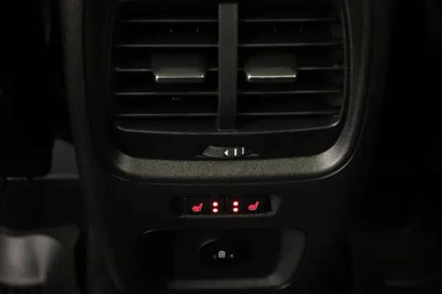 Ford Kuga (2025) thumbnail 21