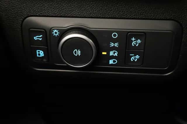 Ford Kuga (2025) thumbnail 25