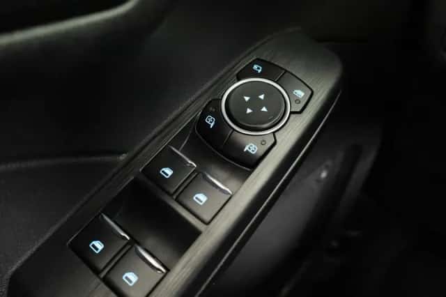 Ford Kuga (2025) thumbnail 26